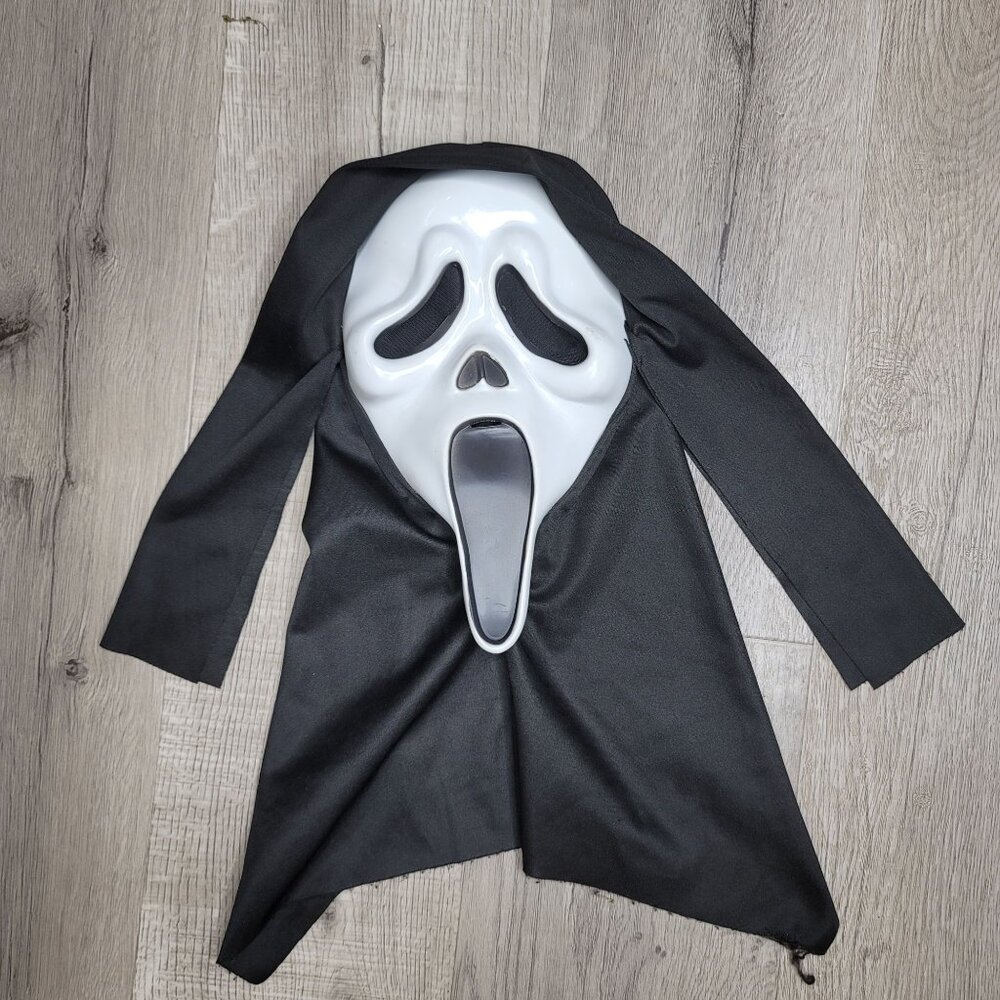 GHOSTFACE SCREAM Mask - 2020 Fun World Halloween Costume - One Size